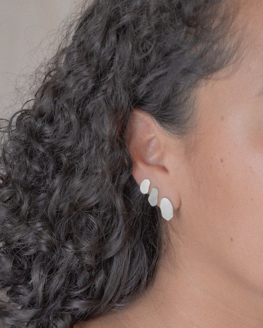 Par de aretes Piedra